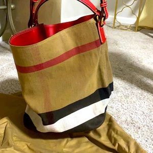 Burberry Tote